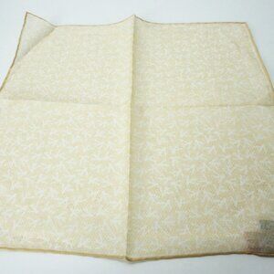 Isaia Yellow Coral ALL OVER  Silk Blend Pocket Square Italy New